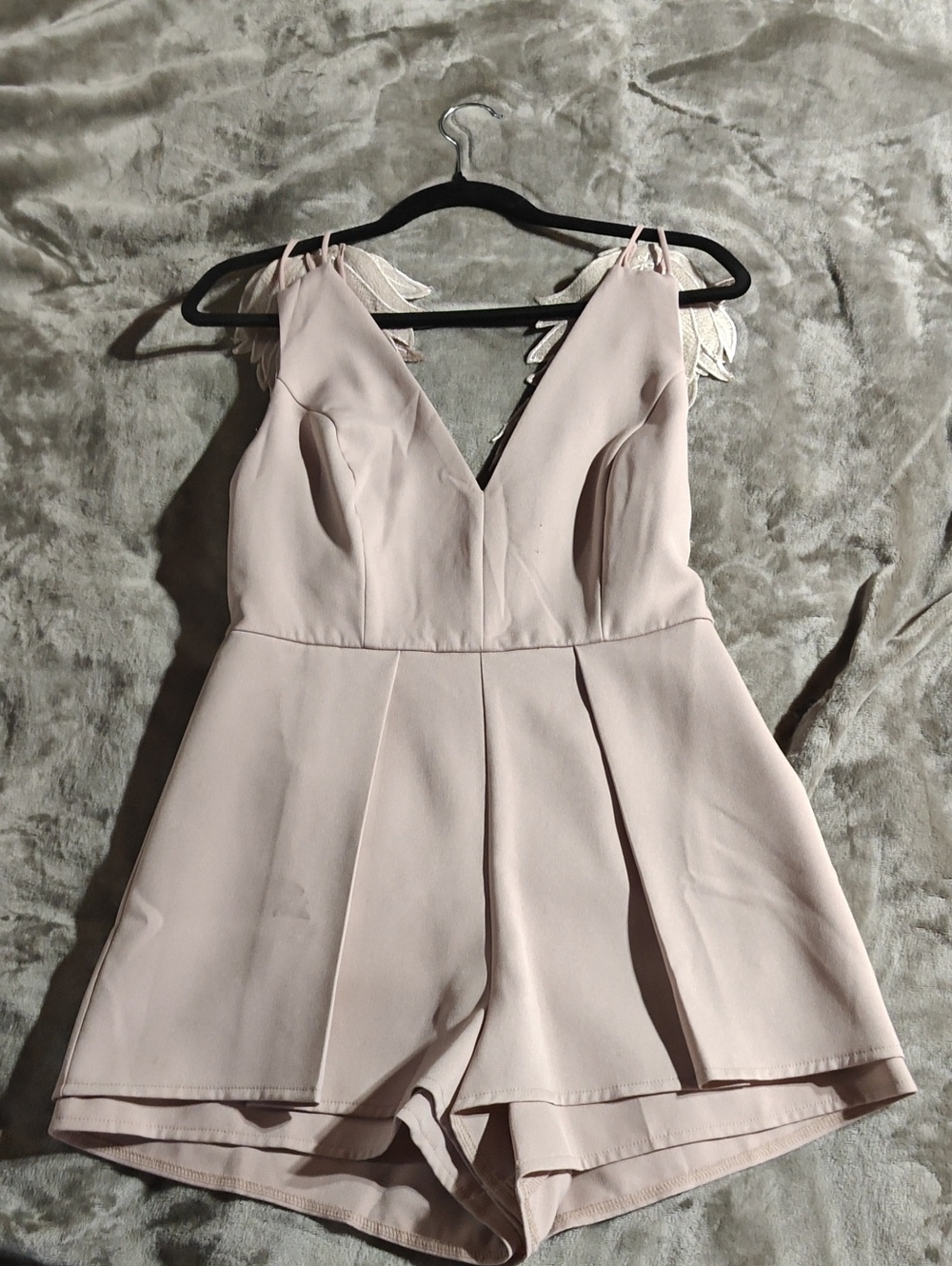 L'ATISTE Blush Pink V-Neck Romper